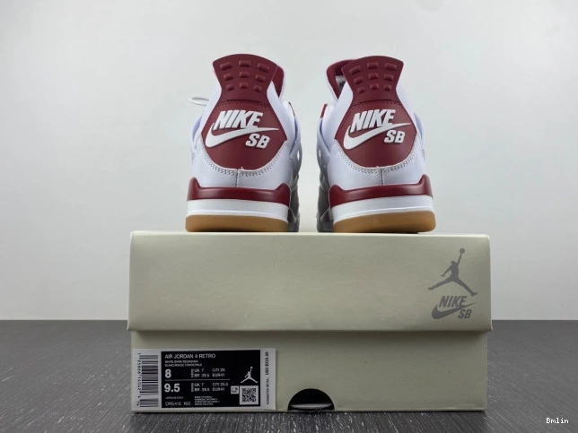 Bmlin Pine 4 DR5415-160 Retro SB Jordan Red 0731